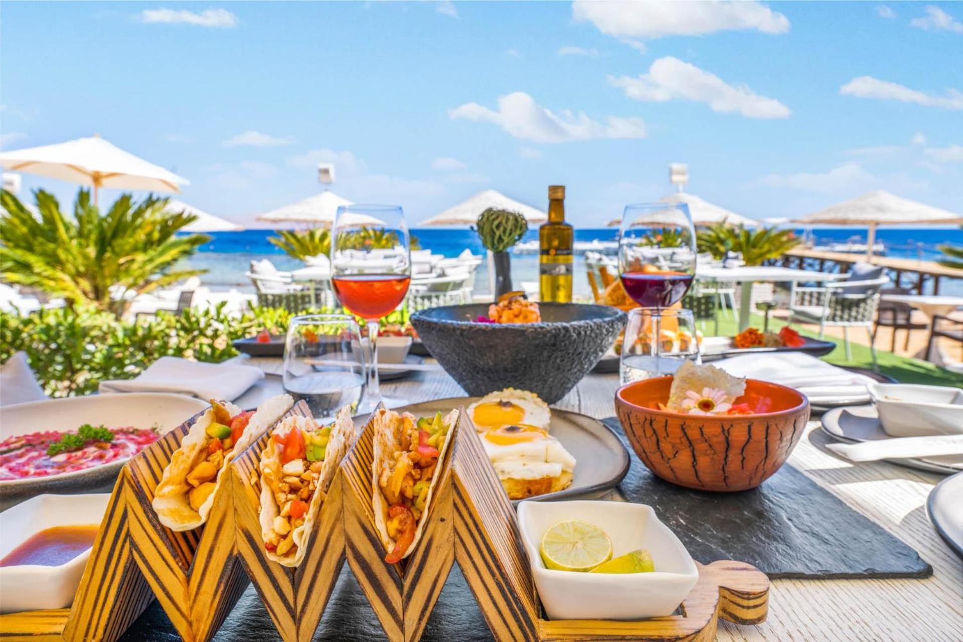Domina Coral Bay Resort, Diving , Spa & Casino ชาร์มเอลชีค ภายนอก รูปภาพ A typical brunch